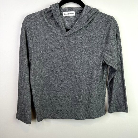 Tops - Gray ribbed hooded cropped sweater‎ size large